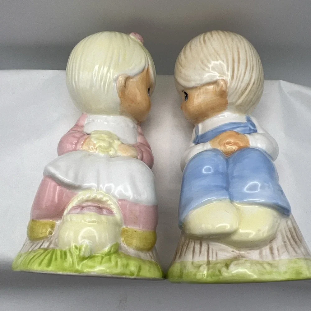 Precious Moments Boy & Girl ~ Love One Another Salt & Pepper Shakers